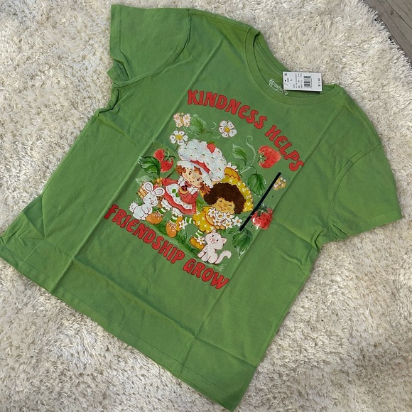 NWT Green Kids Shirt with Graphic Print - Picture 1 of 1